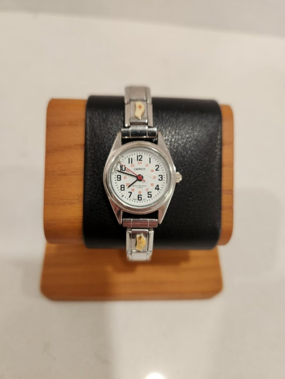 Vintage Ladies Caprice Silver Tone Japan Quartz Watch Expandable Stretch Strap